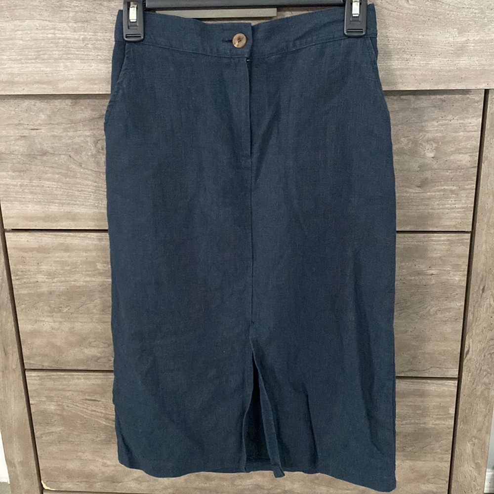 Forever 21 navy blue midi skirt